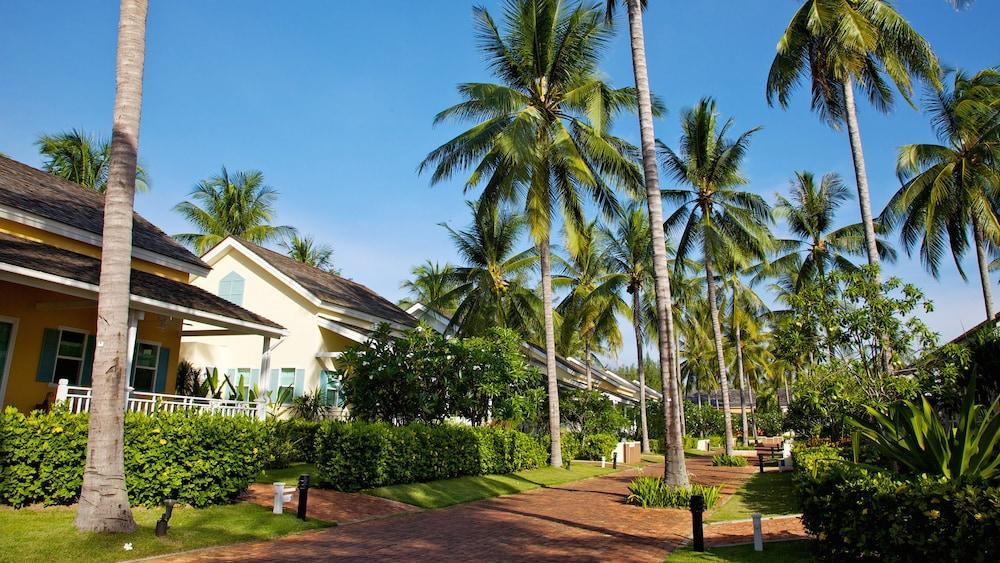 Nishaville Resort Prachuap Khiri Khan Bagian luar foto